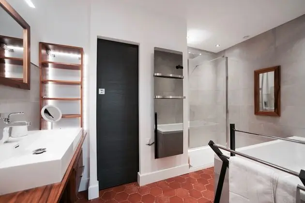 Tek Büyük Yataklı Oda, Özel Banyo, Şehir Manzaralı