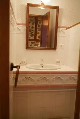 Tek Büyük Yataklı Oda (Rose)