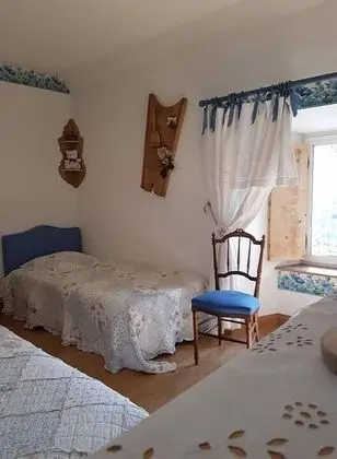 Üç Kişilik Oda (Bleue)