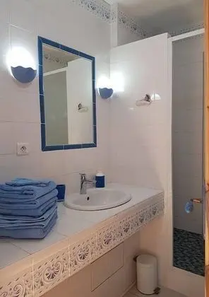 Üç Kişilik Oda (Bleue)