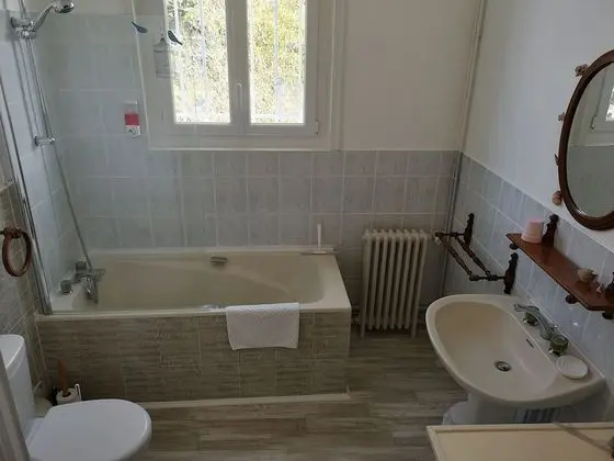 Comfort Üç Kişilik Oda (Rose)