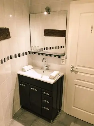 Tek Büyük Yataklı Oda, Özel Banyo, Havuz Manzaralı (ZEN)