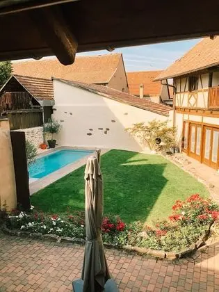Tek Büyük Yataklı Oda, Özel Banyo, Havuz Manzaralı (ZEN)