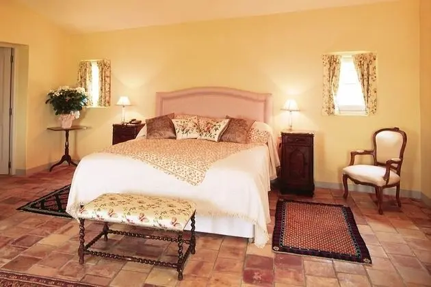 Deluxe Ev, Birden Çok Yatak, Sigara İçilmez