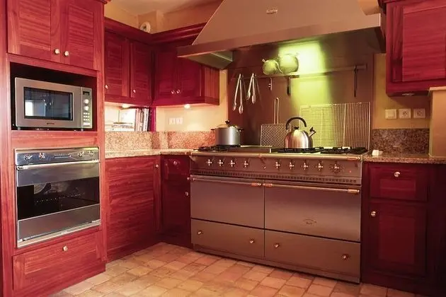 Deluxe Ev, Birden Çok Yatak, Sigara İçilmez