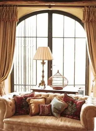 Deluxe Ev, Birden Çok Yatak, Sigara İçilmez