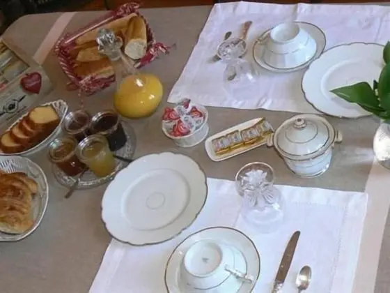 Dört Kişilik Oda, Banyolu/Duşlu, Bahçe Manzaralı (Family room)