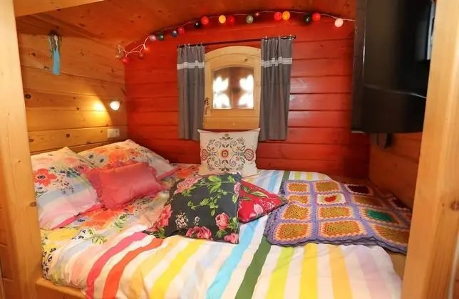 Tek Büyük Yataklı Oda, Banyolu/Duşlu (Roulotte)