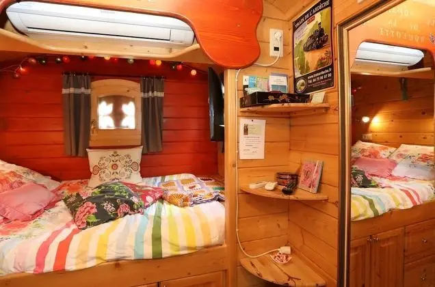 Tek Büyük Yataklı Oda, Banyolu/Duşlu (Roulotte)