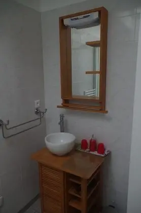 Standard Tek Büyük Yataklı Oda (Capucine)