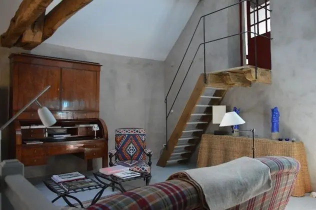 Design Kır Evi, Banyolu/Duşlu