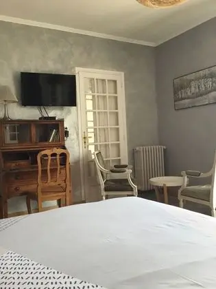 Tek Büyük Yataklı Oda (Salat)