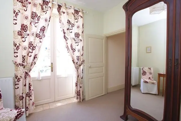 Tek Büyük Yataklı Oda (Chambre Cele)