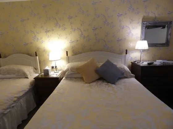 Üç Kişilik Oda, Banyolu/Duşlu (Room 4)