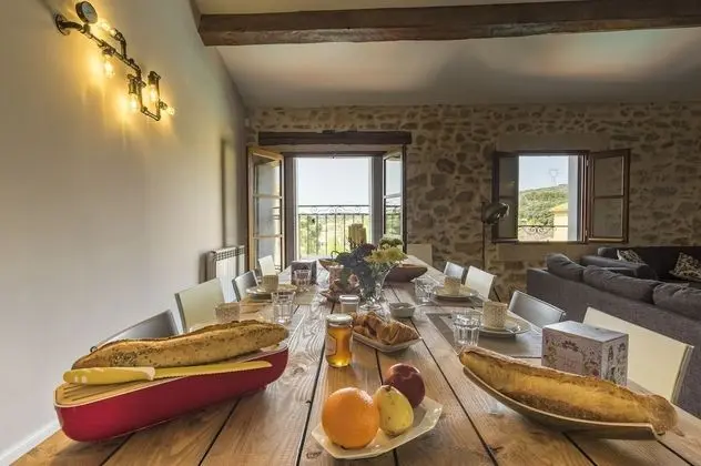 Deluxe Tek Büyük Yataklı Oda (Syrah)
