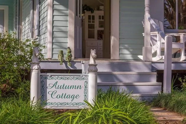 Oda, Özel Banyo (Autumn Cottage)
