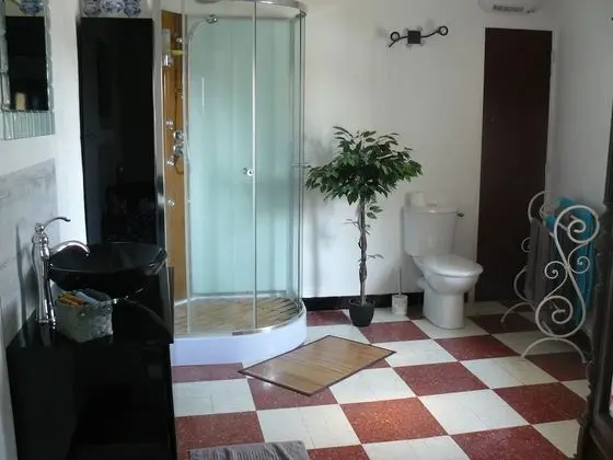 Üç Kişilik Oda (Rose)