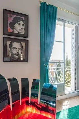 Deluxe Tek Büyük Yataklı Oda, Bahçe Manzaralı (2)