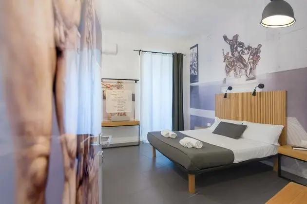 Classic Tek Büyük Yataklı Oda