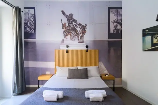 Classic Tek Büyük Yataklı Oda