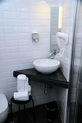 Classic Tek Büyük Yataklı Oda