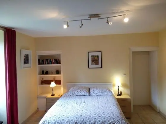 Comfort Tek Büyük Yataklı Oda, 1 Çift Kişilik Yatak, Bahçe Manzaralı, Zemin Kat