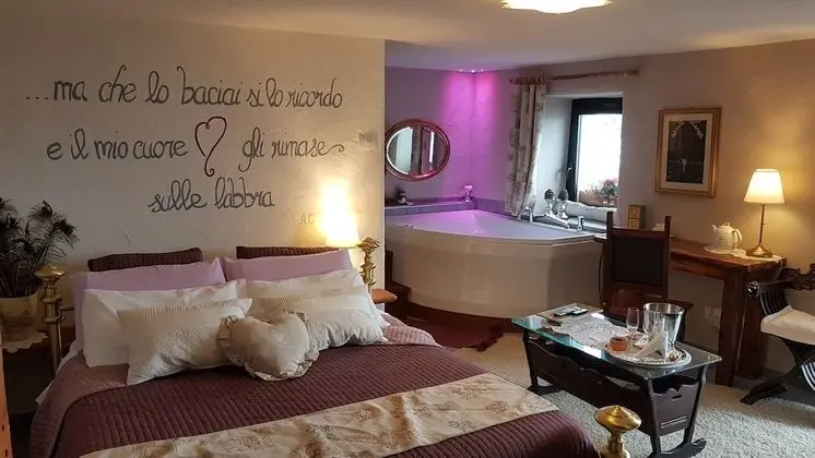 Romantic Süit, Jakuzi (Tendresse)