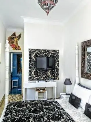 Tek Büyük Yataklı Oda (Blanche)