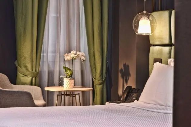 Comfort Tek Büyük veya İki Ayrı Yataklı Oda, Sigara İçilmez, Kanal Manzaralı