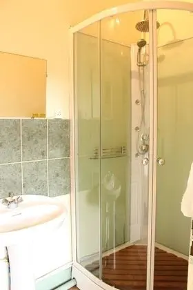 Tek Büyük Yataklı Oda (Chambre 2)