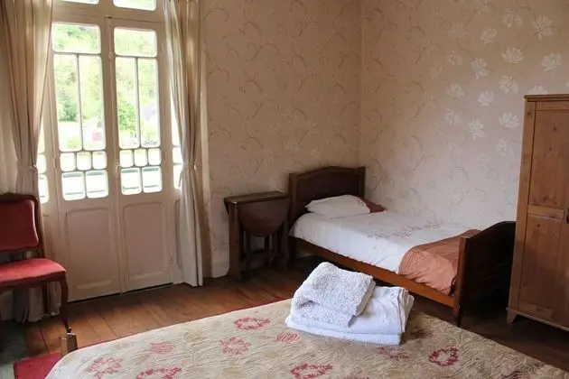 Üç Kişilik Oda (Chambre 1)