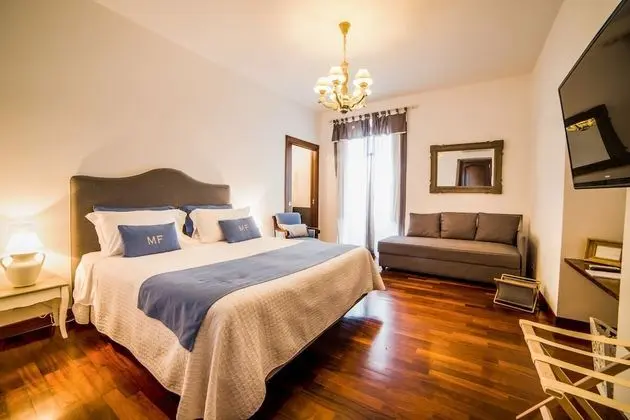 Deluxe Tek Büyük veya İki Ayrı Yataklı Oda