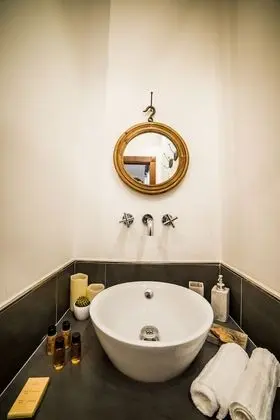 Deluxe Tek Büyük veya İki Ayrı Yataklı Oda