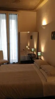 Economy Tek Büyük veya İki Ayrı Yataklı Oda (Private External Bathroom)