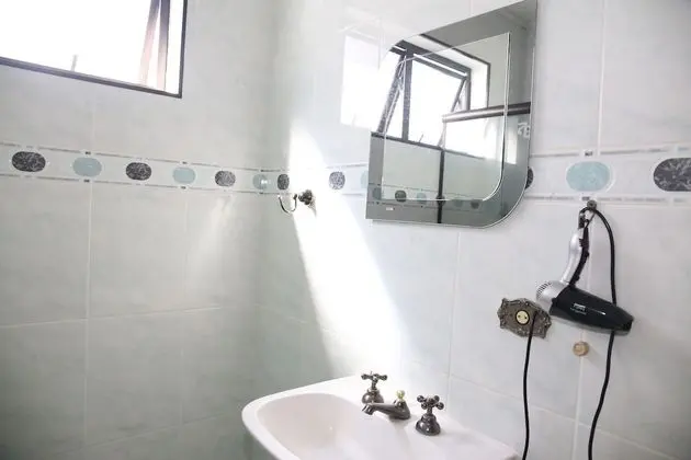 Tek Büyük Yataklı Oda, 2 Tek Kişilik Yatak (Maison)