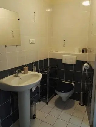 Family Tek Büyük Yataklı Oda, Özel Banyo (Emilie)