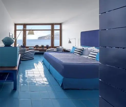 Deluxe Tek Büyük Yataklı Oda, Deniz Manzaralı