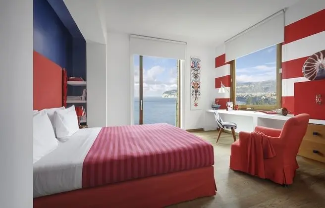 Deluxe Tek Büyük Yataklı Oda, Deniz Manzaralı