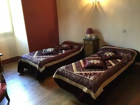 Tek Büyük veya İki Ayrı Yataklı Oda, 2 Yatak Odası