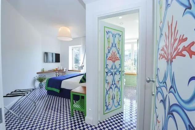 Deluxe Tek Büyük veya İki Ayrı Yataklı Oda, Deniz Manzaralı