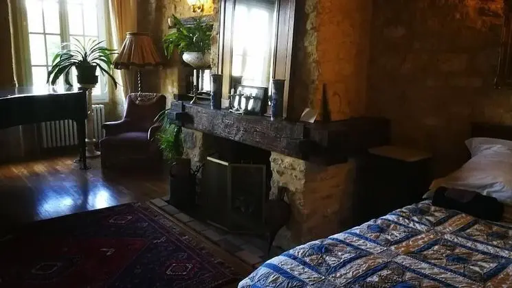 Tek Büyük Yataklı Oda, Ortak Banyo (Le Botticelli)