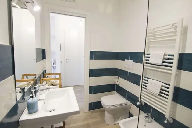 Exclusive Tek Büyük Yataklı Oda, Engellilere Uygun, Bahçe Manzaralı (Ligea)