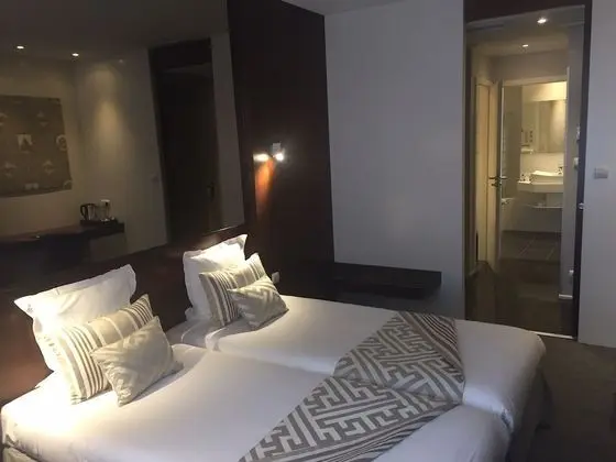 Tek Büyük veya İki Ayrı Yataklı Oda (Elegance)