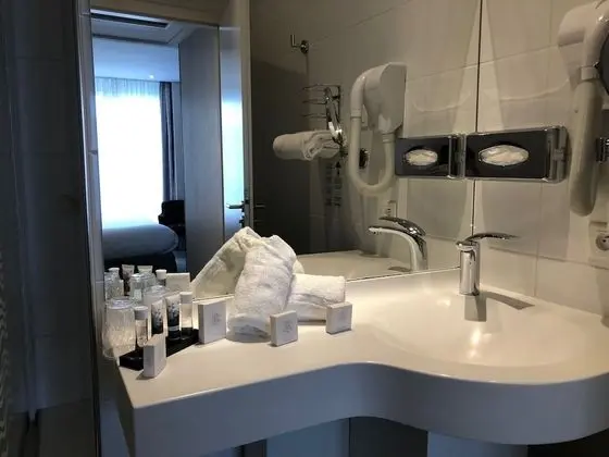 Tek Büyük veya İki Ayrı Yataklı Oda (Elegance)