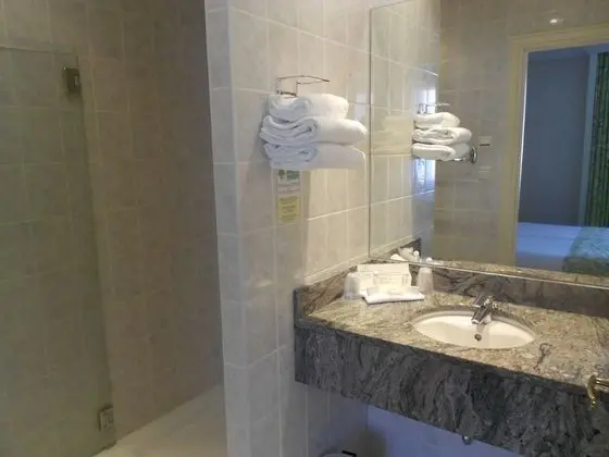 Tek Büyük veya İki Ayrı Yataklı Oda (Elegance)