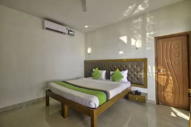 Deluxe Sea View Cottage