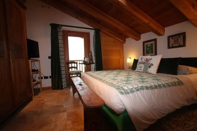 Tek Büyük veya İki Ayrı Yataklı Oda