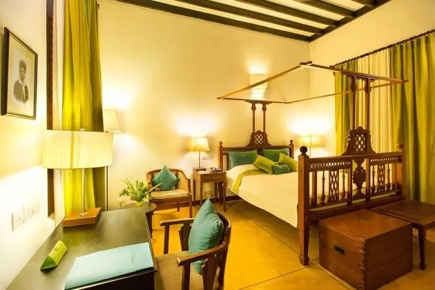 Deluxe room with Four poster bed