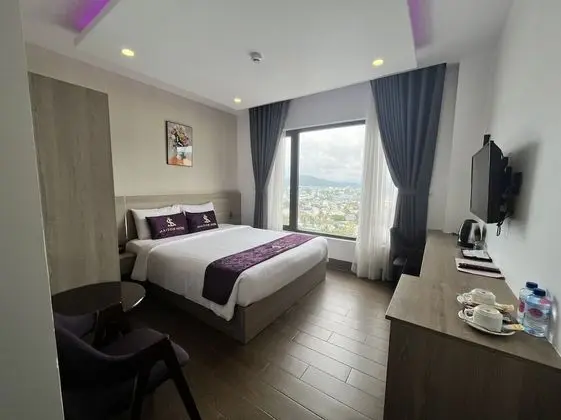 Deluxe Tek Büyük Yataklı Oda, Şehir Manzaralı