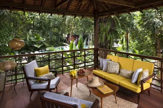 Suite, Pool View + One way free airport transfer